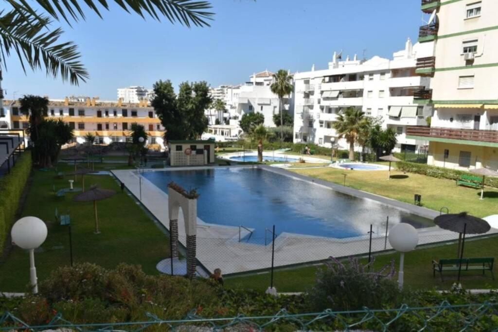 Modern Studio Near Beach. Sea, Pool And Wi-Fi Benalmádena Zewnętrze zdjęcie